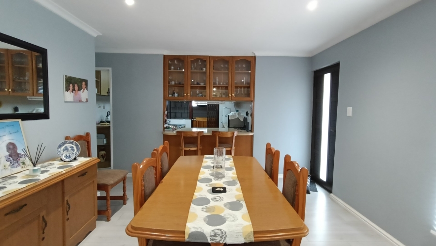 3 Bedroom Property for Sale in Highbury Western Cape